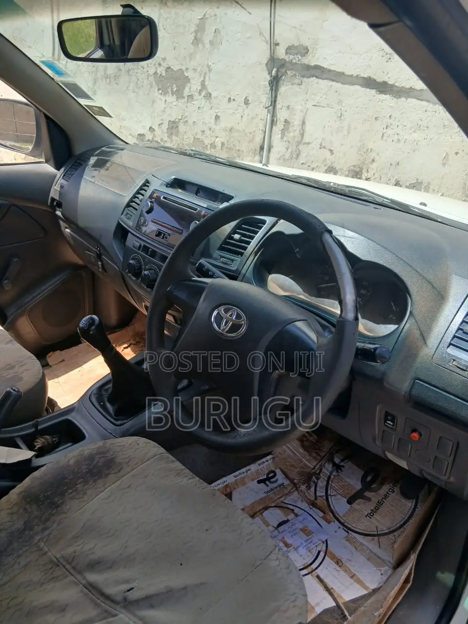 Toyota Hilux 2014 White