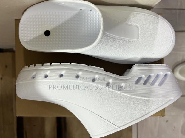 Surgery Clogs - main view