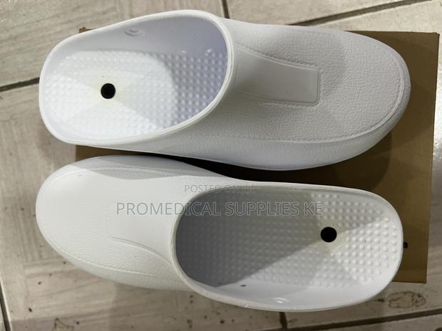 Surgery Clogs - thumbnail 3