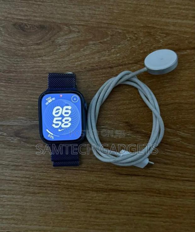Apple Watch Series 7 45 Mm - thumbnail 4