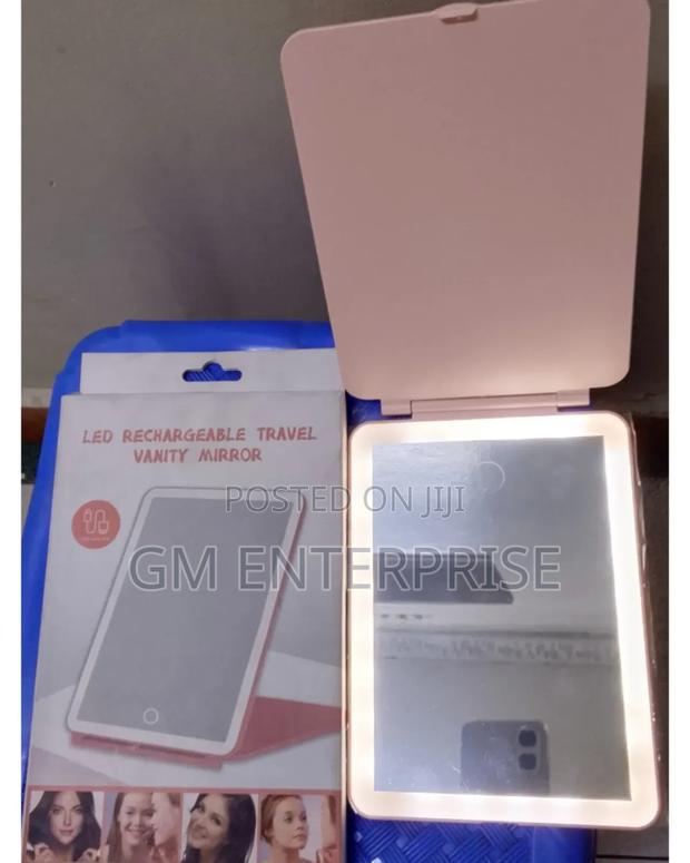 * Led Travel Tablet Vanity Mirror