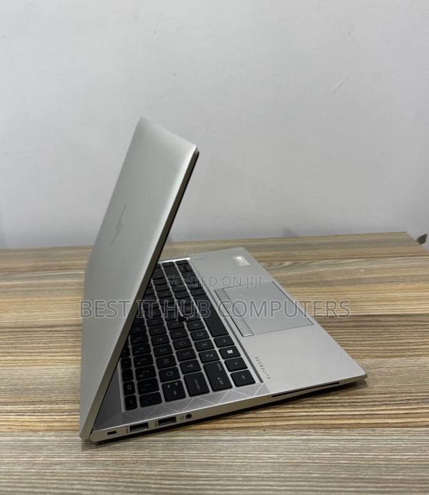 Laptop HP EliteBook 845 G8 8GB AMD Ryzen 5 SSD 256GB - thumbnail 4