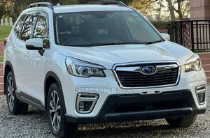 Subaru Forester 2.5i Premium AWD 2018 White