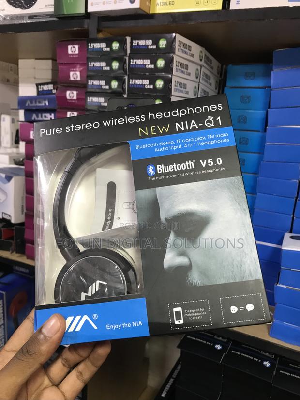Nia-Q1 Universal Wireless Headphones - Compatible With All Devices