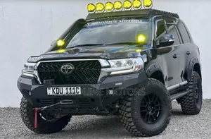 Toyota Land Cruiser 4.6 V8 ZX 2018 Black