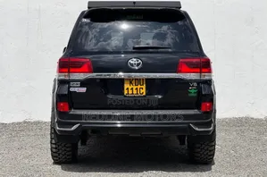 Toyota Land Cruiser 4.6 V8 ZX 2018 Black