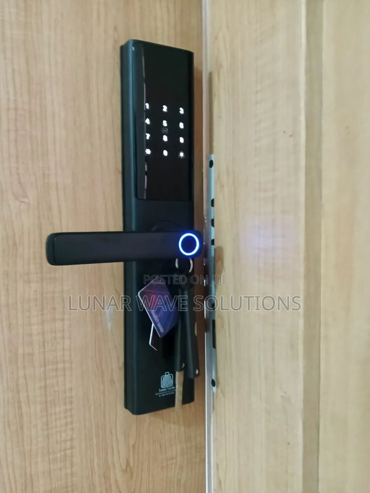 Intelligent Card/Fingerprint Smart Lock
