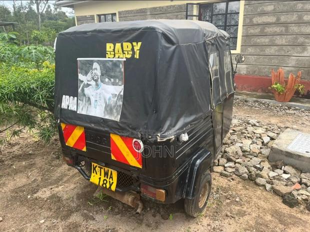 Piaggio Scooter 2011 Black - thumbnail 2