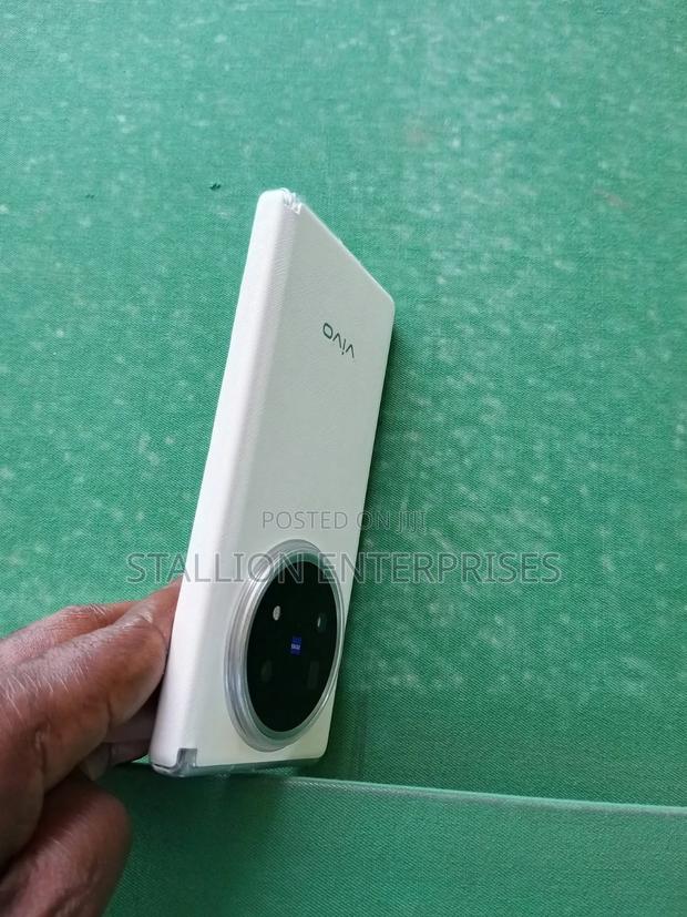 Vivo X Fold3 Pro 512 GB White - thumbnail 2