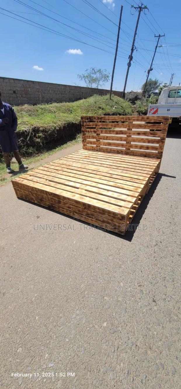 Pallets in Bed Size - 6x6 - main view