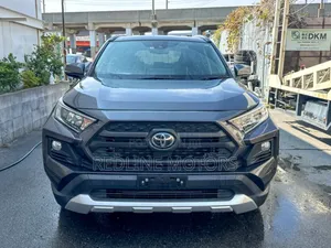 Toyota RAV4 Limited FWD 2019 Gray