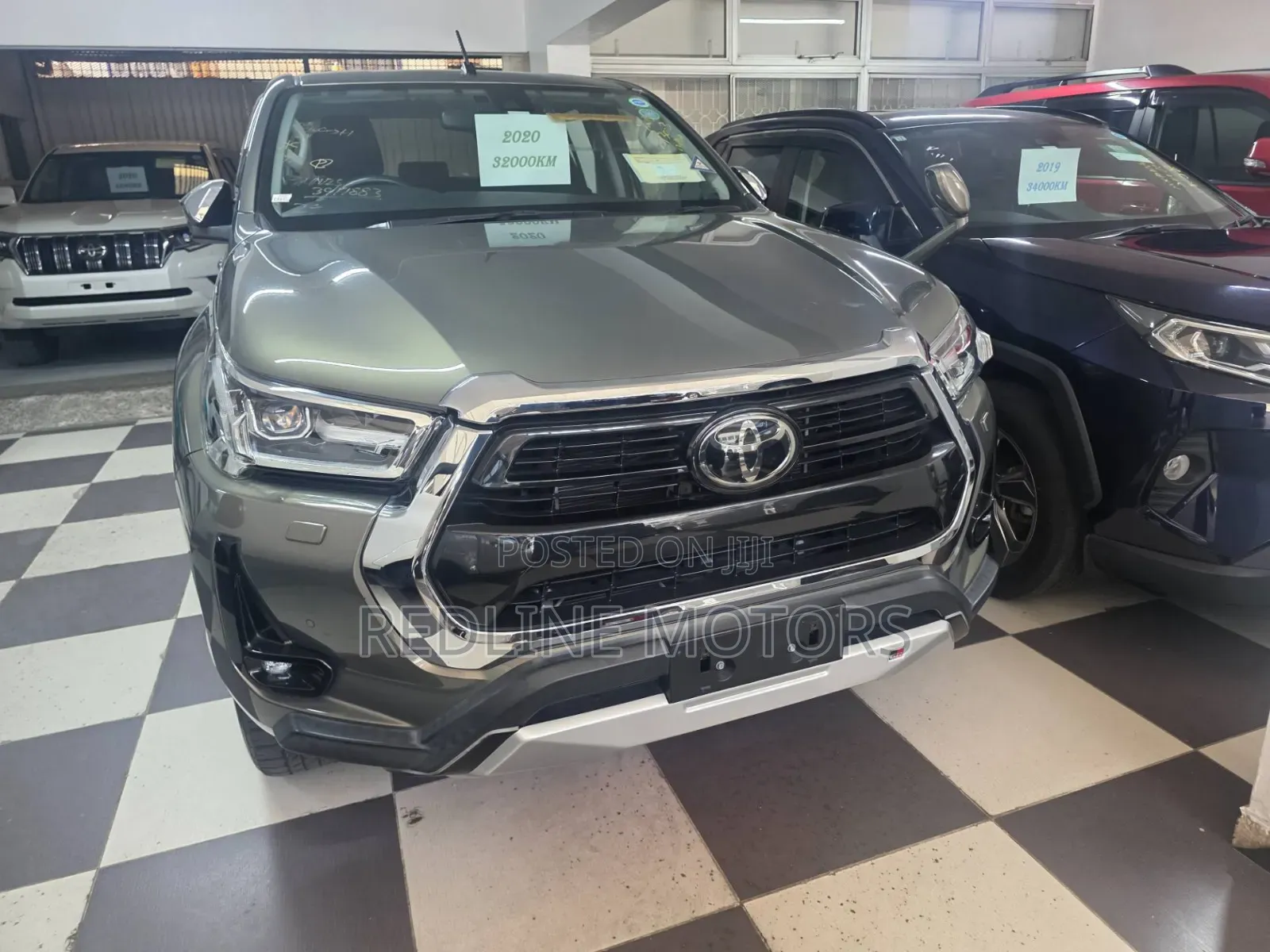 Toyota Hilux 2020 Gray
