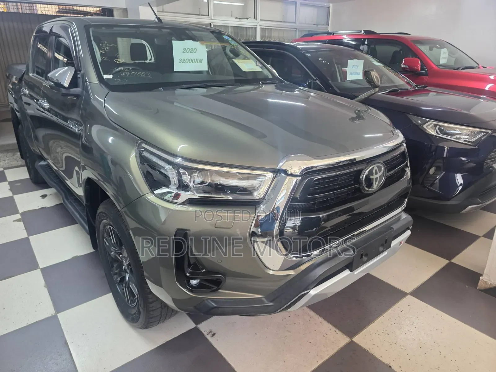 Toyota Hilux 2020 Gray