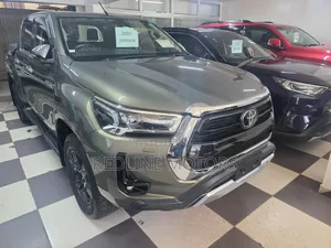 Toyota Hilux 2020 Gray