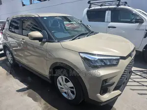 Toyota Raize 1.0 AWD 2019 Beige