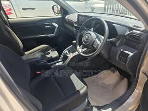 Toyota Raize 1.0 AWD 2019 Beige