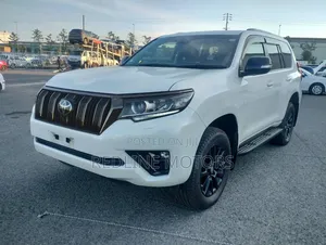 Toyota Land Cruiser Prado 2.8 2020 White