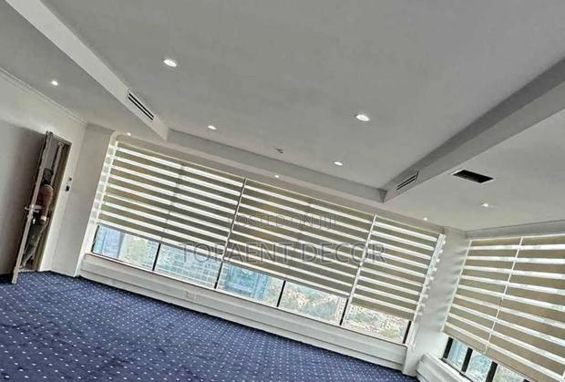 Large Window Openings Light Grey Professional Horizontal Office Blinds - main view