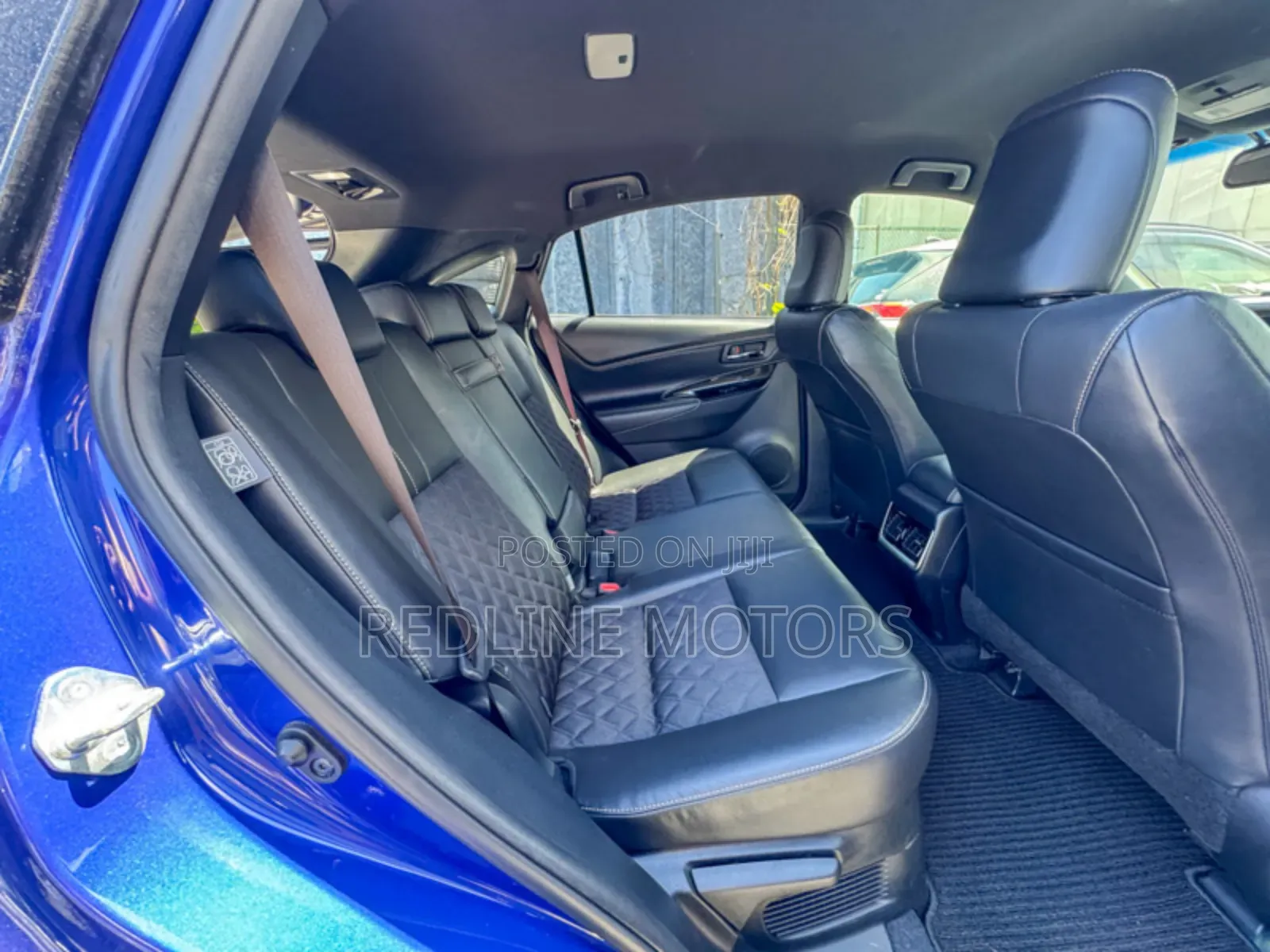 Toyota Harrier 2.5 Hybrid 4WD 2018 Blue