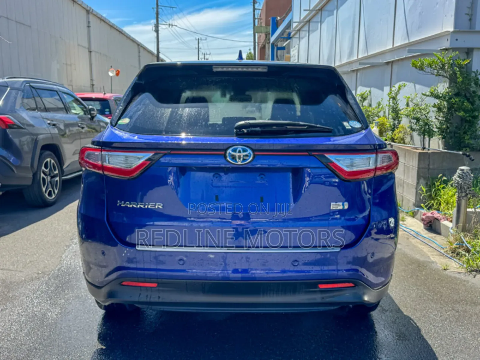 Toyota Harrier 2.5 Hybrid 4WD 2018 Blue