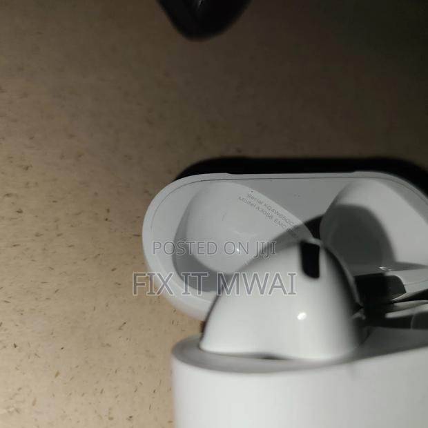 Airpods 4 2024 - thumbnail 2