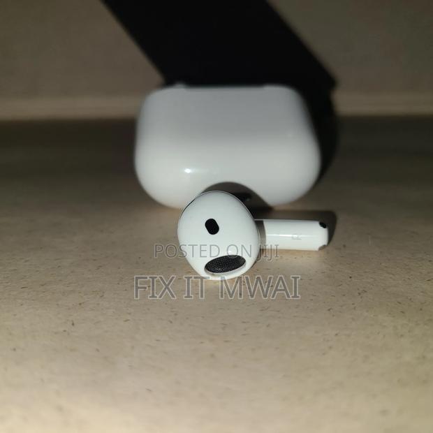 Airpods 4 2024 - thumbnail 3