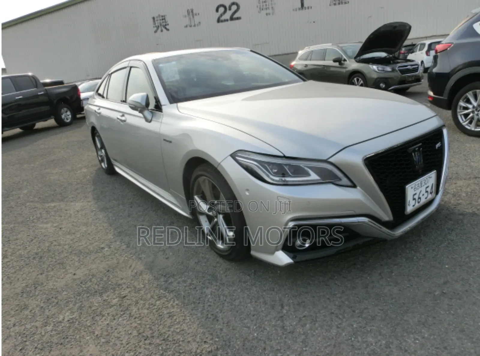 Toyota Crown 2018 Silver