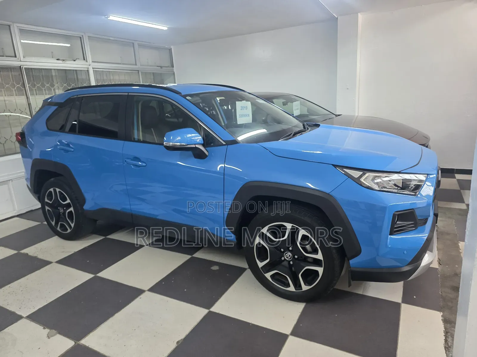 Toyota RAV4 LE FWD 2019 Blue