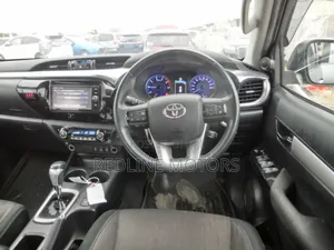 Toyota Hilux Revo Double Cab Deisel 2.4 RWD 2018 Silver