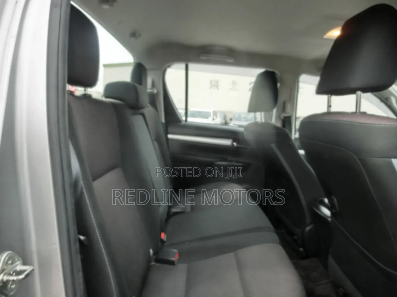 Toyota Hilux Revo Double Cab Deisel 2.4 RWD 2018 Silver