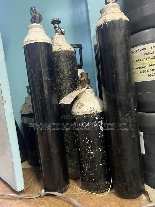 Oxygen Cylinder. - main view
