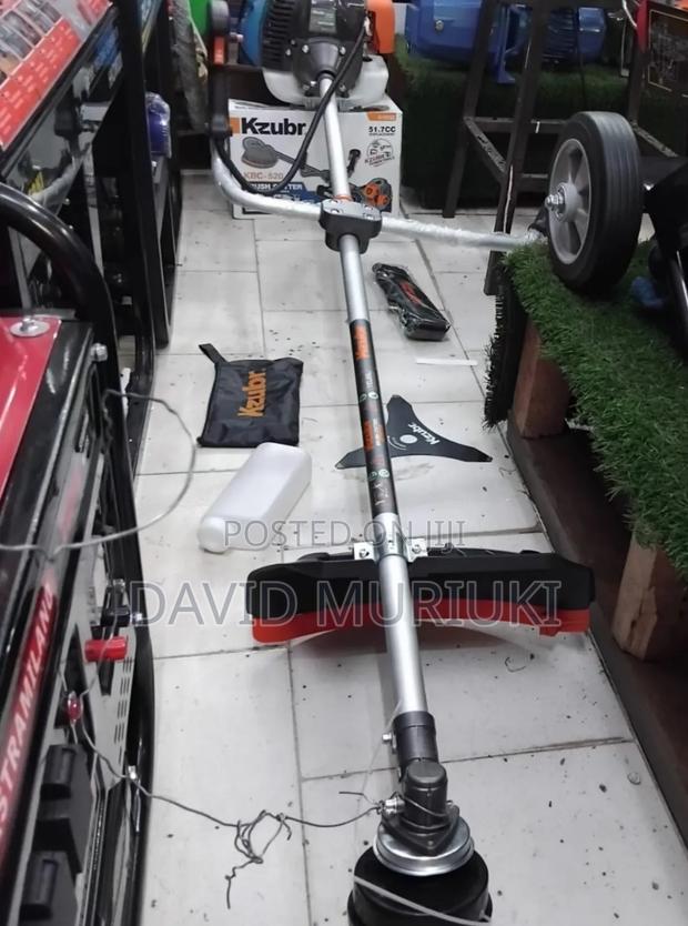 Kzubr Gasoline Brush Cutter
2-Stroke