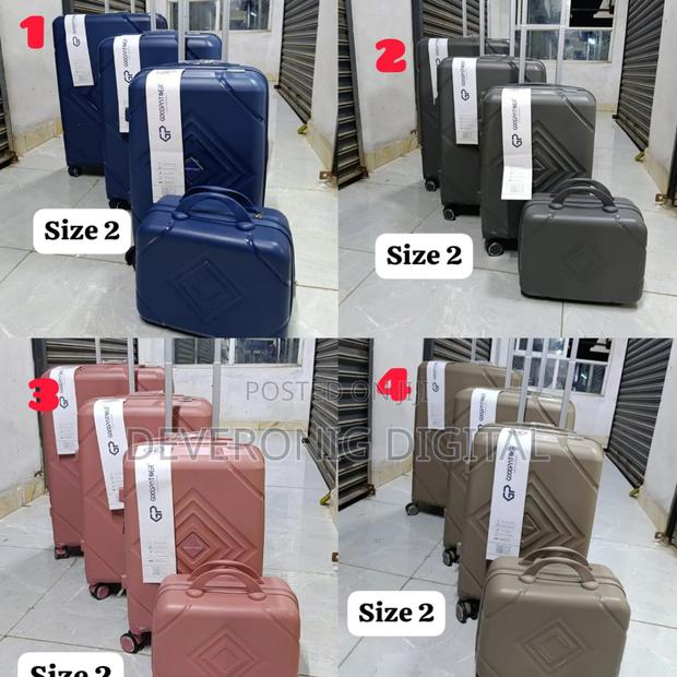 *4 in 1 Luxurious Unbreakable Suitcase - main view