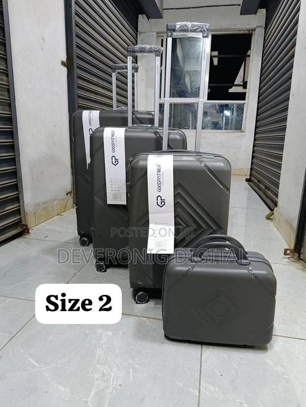 *4 in 1 Luxurious Unbreakable Suitcase - thumbnail 5
