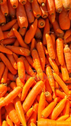 Fresh Carrots - main view