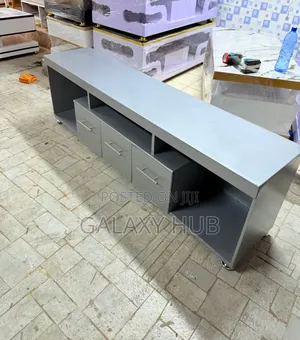 Executive 5.5fts Modern Tv Stand