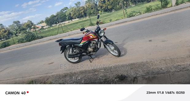 Honda 2019 Red - main view