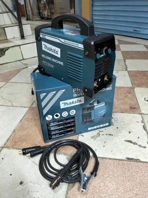 Fabrication Designed Makita Welding Machine 500 Amps And Free Rods
