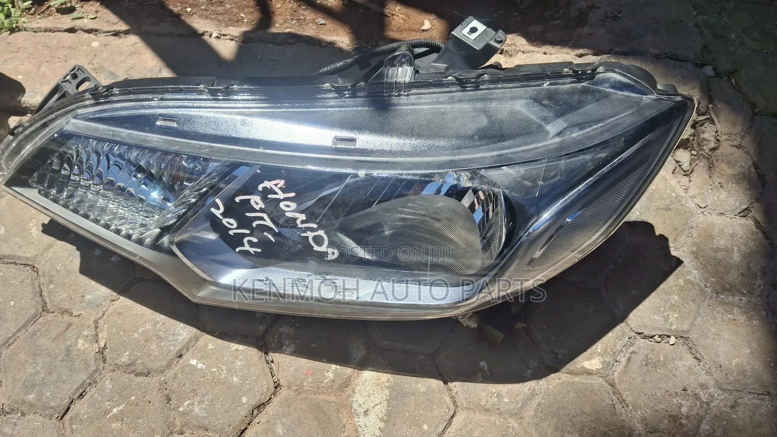 Honda Fit Non-Zenon Haedlight 2014-2015