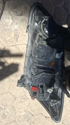 Runx Headlight