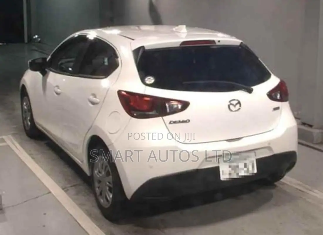 Mazda Demio 2018 White