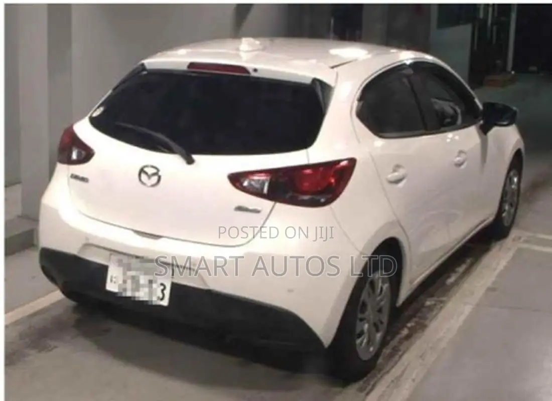 Mazda Demio 2018 White