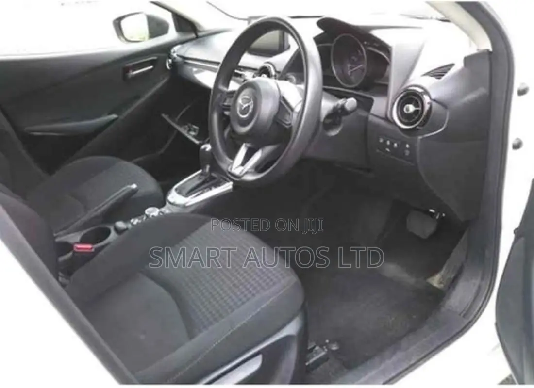 Mazda Demio 2018 White