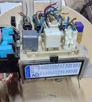 Fuse Box Toyota Vanguard/ Rav 4