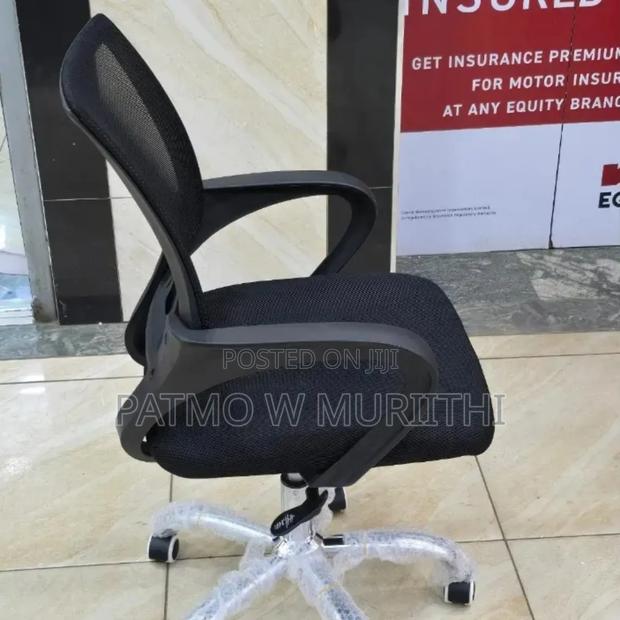 Adjustable Office Chair With Headrest
