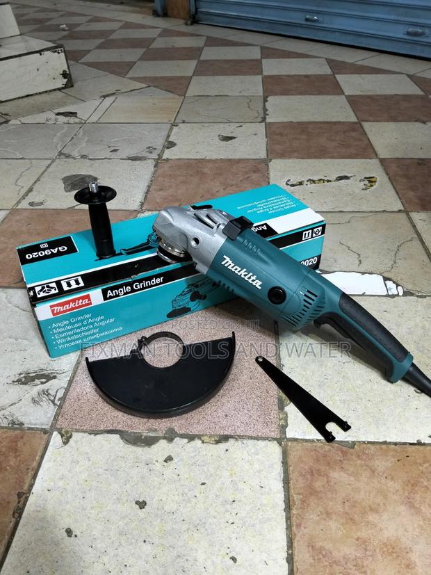 Affordable Top Commercial Makita Angle Grinder 2100w 240 v Free Disc - main view