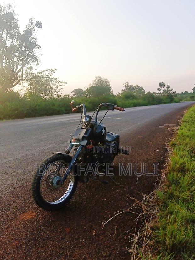 Bajaj RE 2018 Black - thumbnail 3