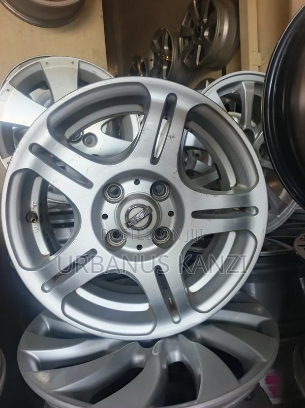 14 Inch Nissan Rims - main view