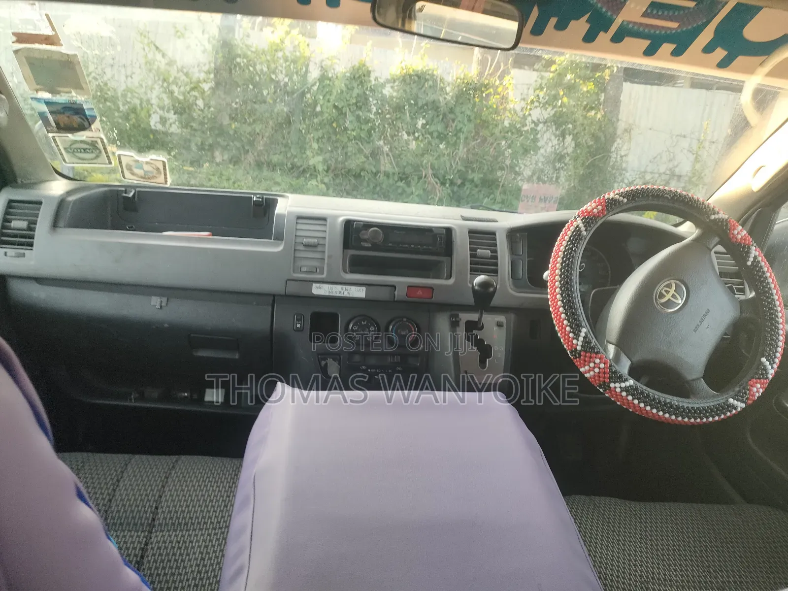 Toyota HiAce 2013 White
