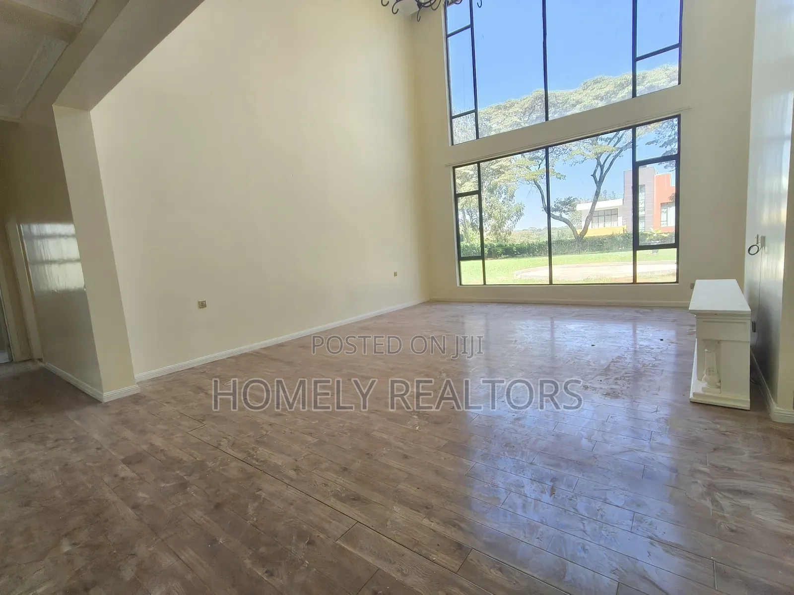 5bdrm Maisonette in Nairobi, Karen for rent